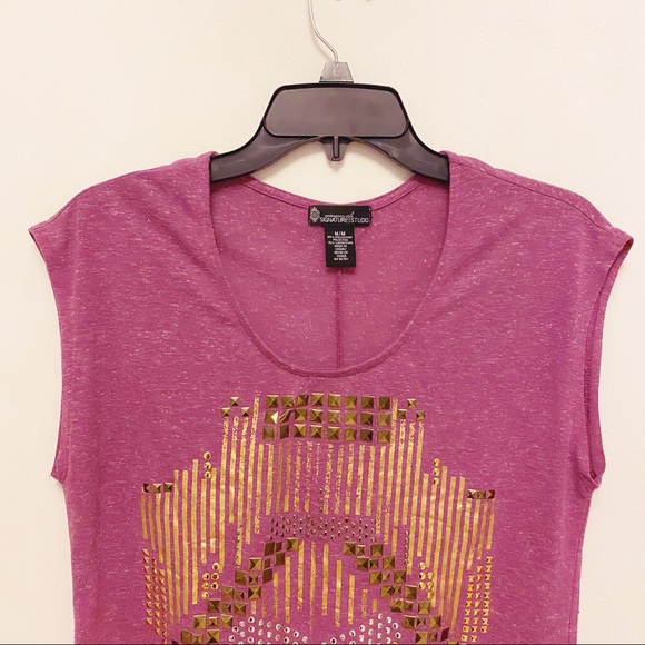 Signature Studio Top - Picture 2 of 6